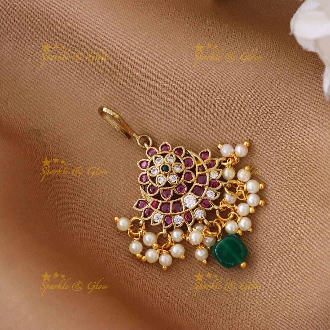 Stunning Gold Maang Tikka with Pearls for Any Occasion