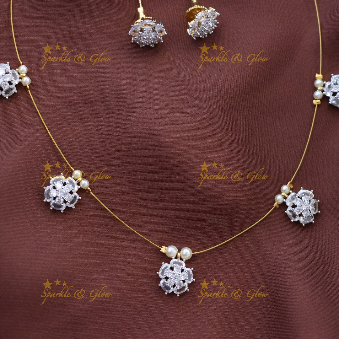 Exquisite Floral Leaf Necklace for Festive Elegance