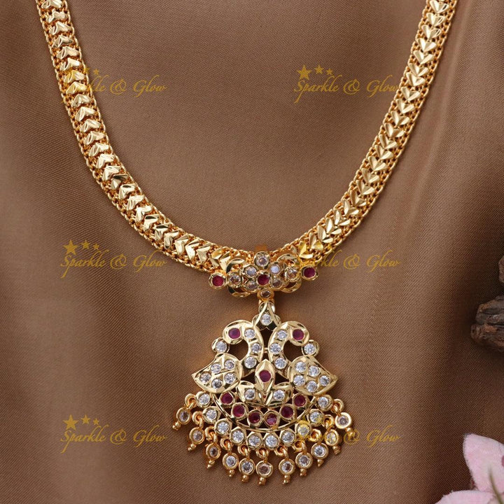 Exquisite Peacock Choker Necklace for Festive Glamour