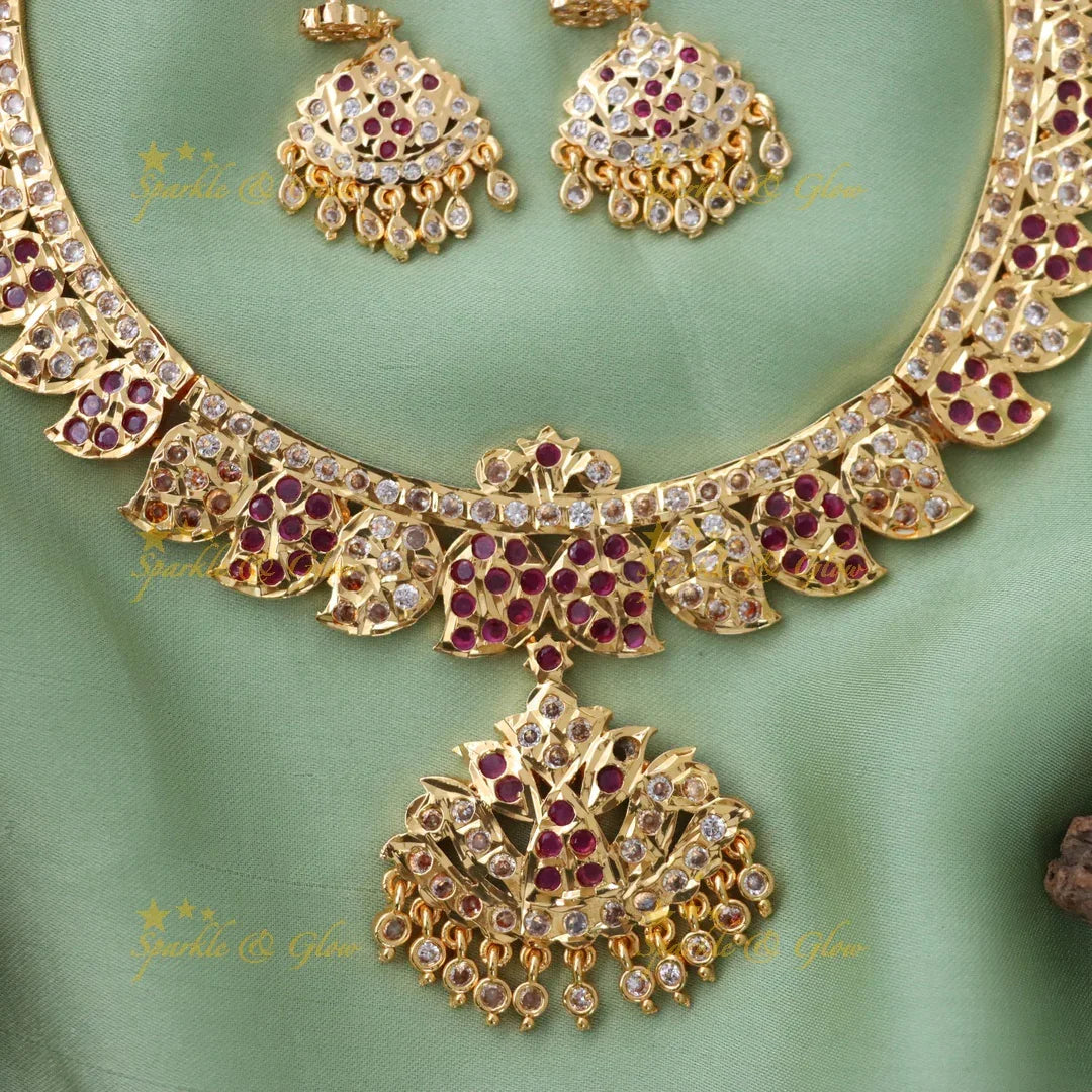 Exquisite Vintage Mango Carved Floral Choker Necklace