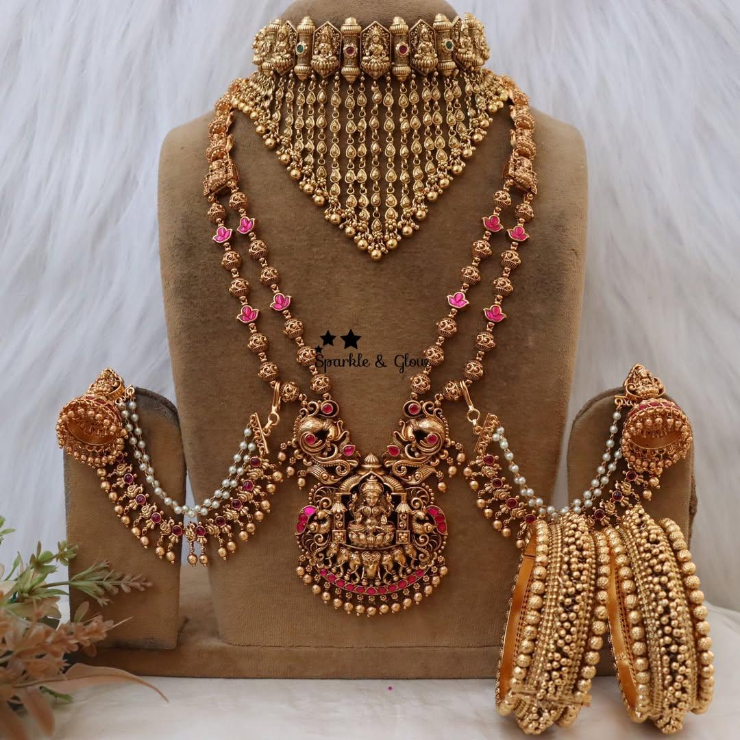 Exquisite Lakshmi Jewelry Set - Premium Imitation Jewellery