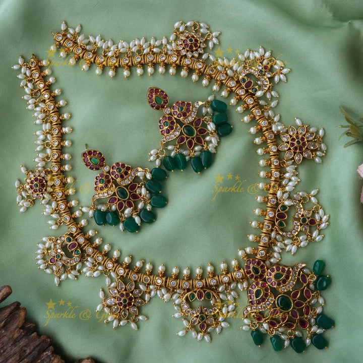 Graceful Floral Mango Necklace Set