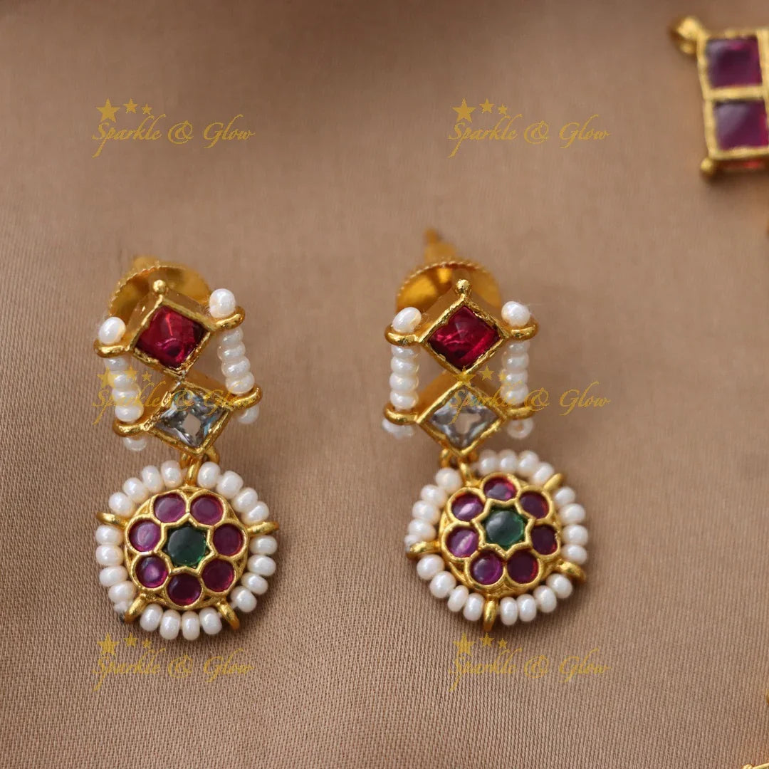 Exquisite Pearl & Gold Short Necklace for Weddings
