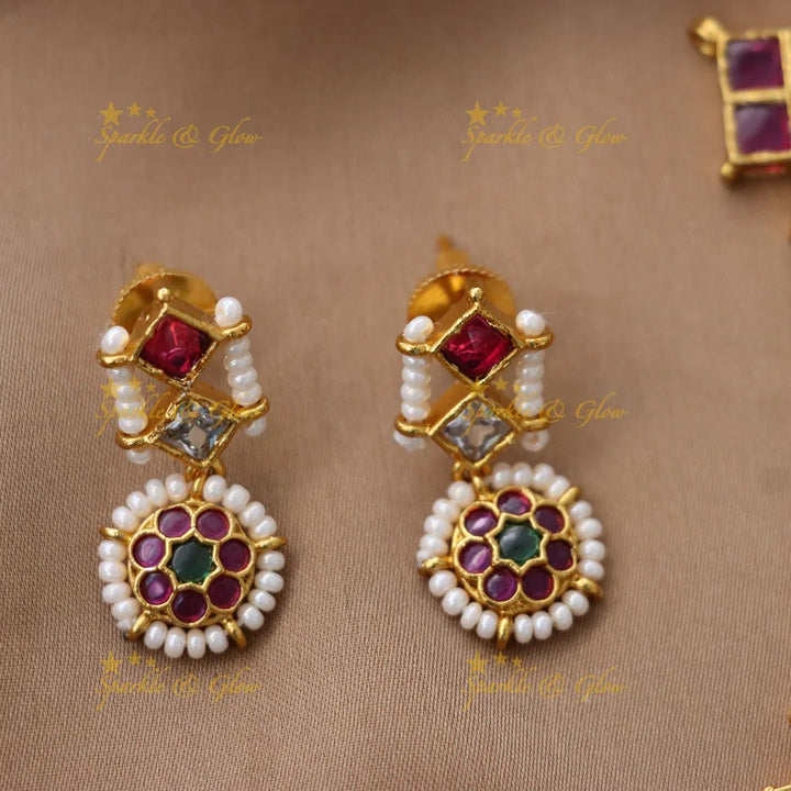 Exquisite Pearl & Gold Short Necklace for Weddings