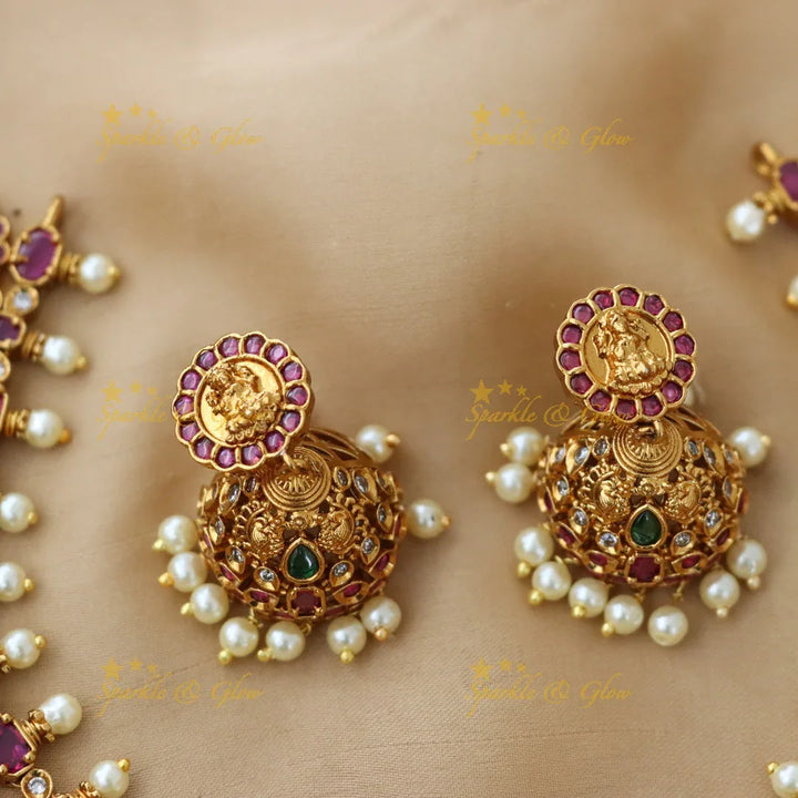 Exquisite Floral Pearl Festive Necklace Set