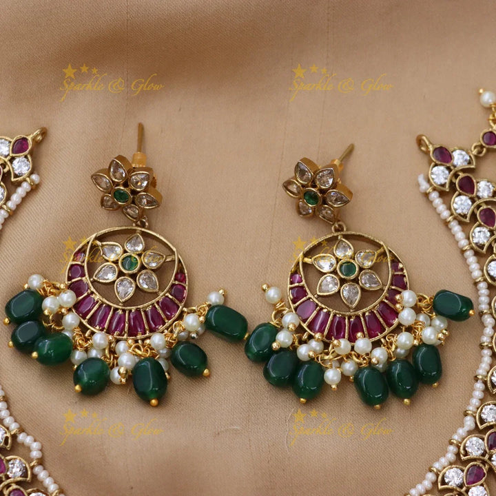 Stunning Floral Necklace Set Perfect for Celebrations