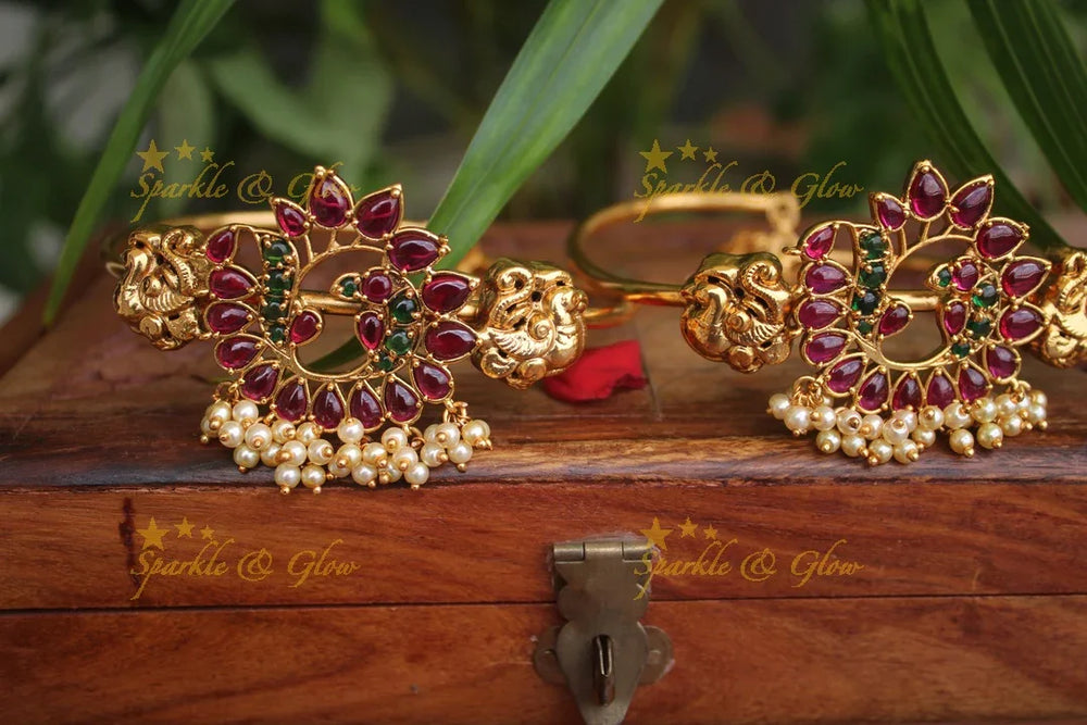Gold alike kemp stones peacock vanki - pair - Sparkle and Glow