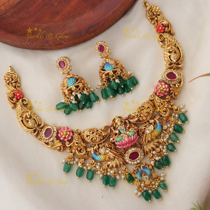 Elegant Temple Short Necklace Set for Festive Occasions