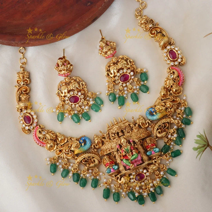 Exquisite Gold Temple Jewelry Set - Sparkle & Glow