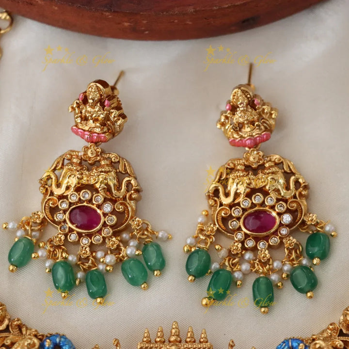 Exquisite Gold Temple Jewelry Set - Sparkle & Glow