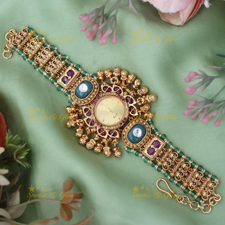 Antique Gold Bracelet Watch – Timeless Elegance
