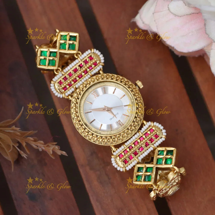 Exquisite Pearl Floral Antique Watch - Timeless Elegance