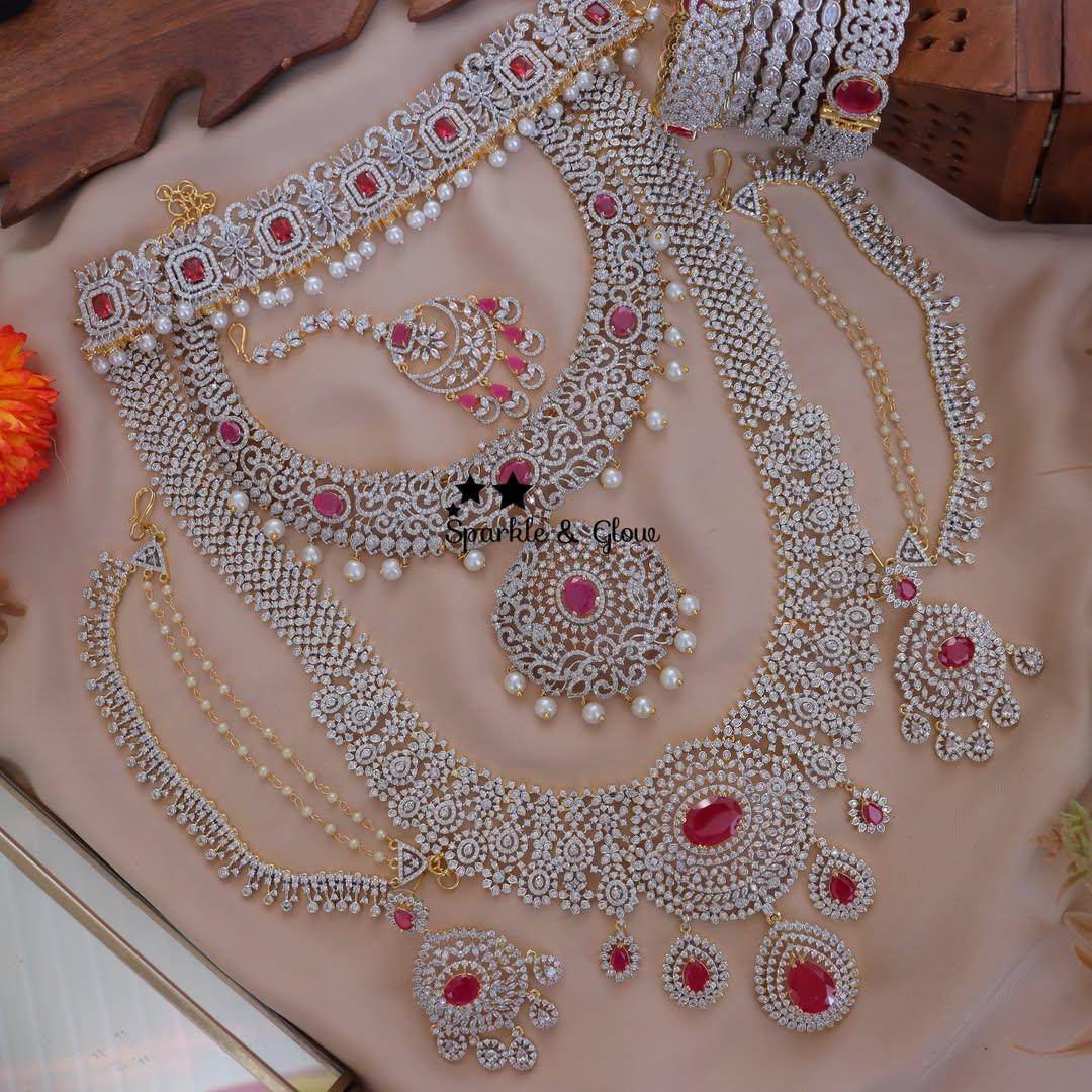 Exquisite Traditional Indian Bridal Jewellery Set