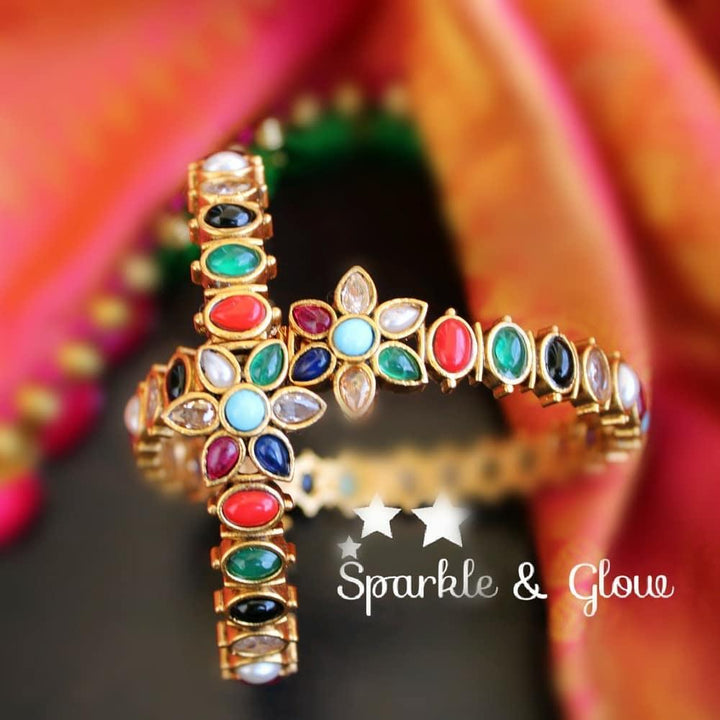 Green kemp stones press type bangles -2.4 - Sparkle and Glow