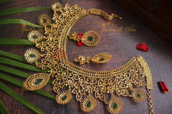 Exclusive American daimond intricate necklace - Gold Green - Sparkle and Glow - Gold Pink - Back Thread