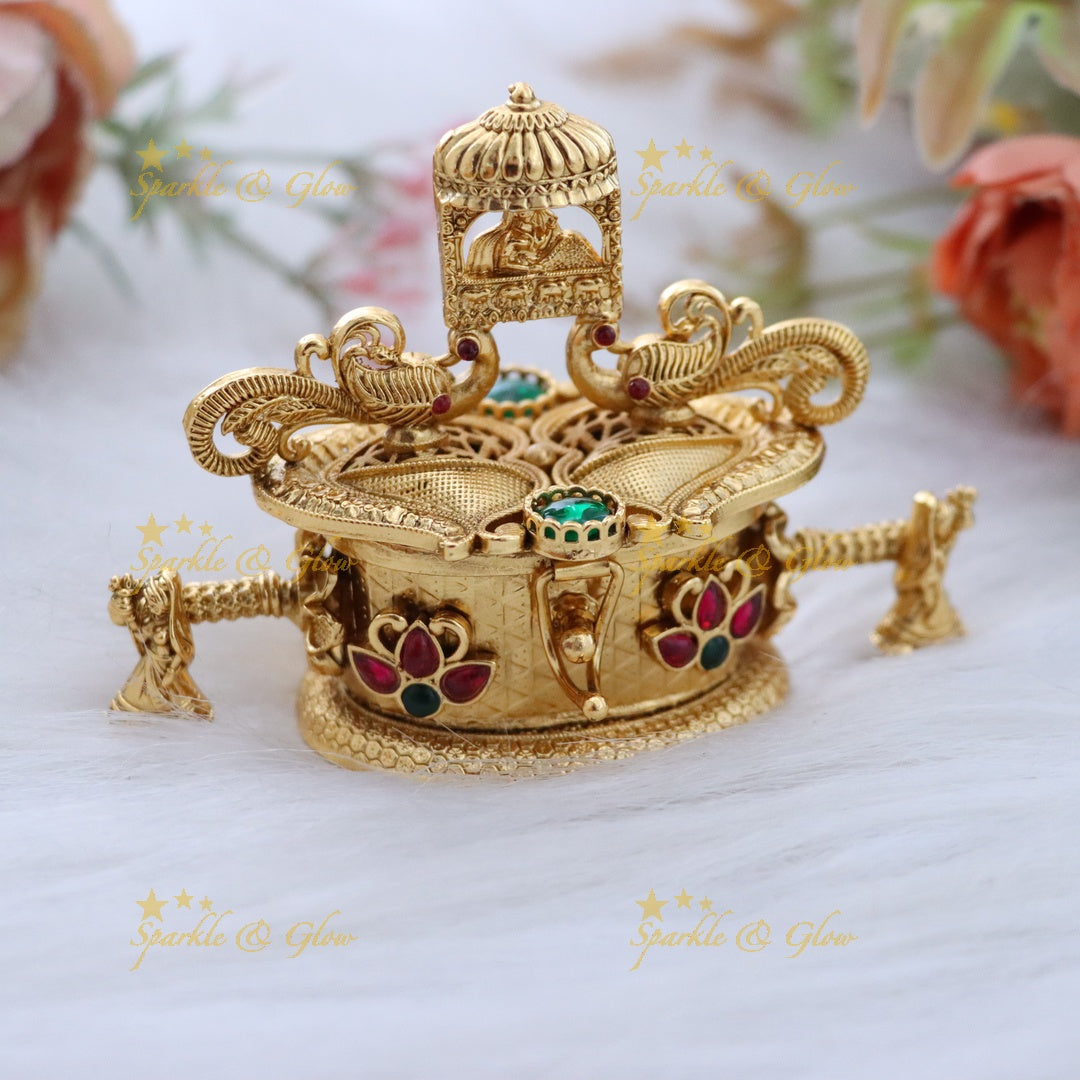Exquisite Peacock Kumkum Box – Gold Festive Elegance
