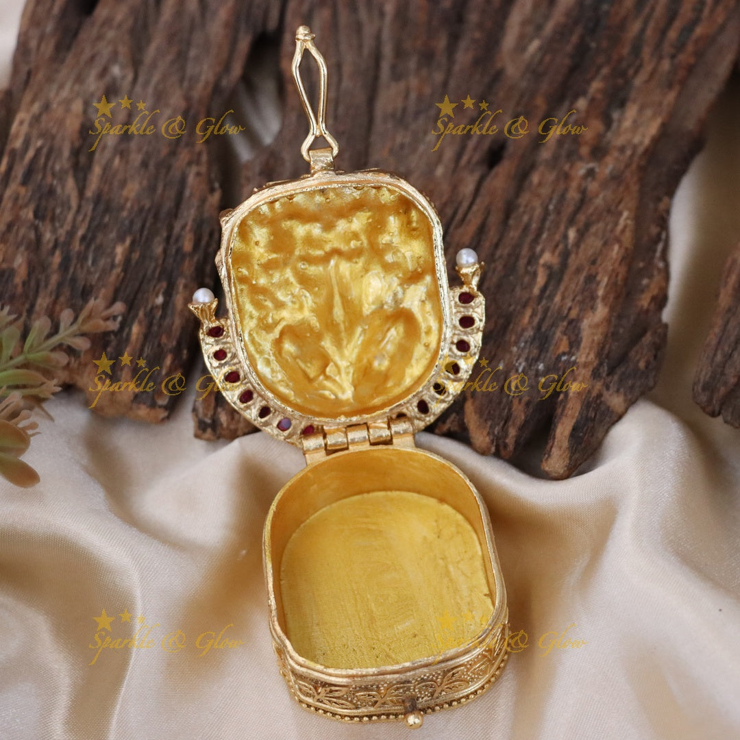 Exquisite Shiv Parvati Ganesh Kumkum Box - Sparkle & Glow