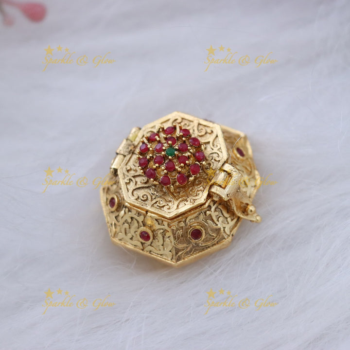 Exquisite Gold Kumkum Box - Perfect for Weddings