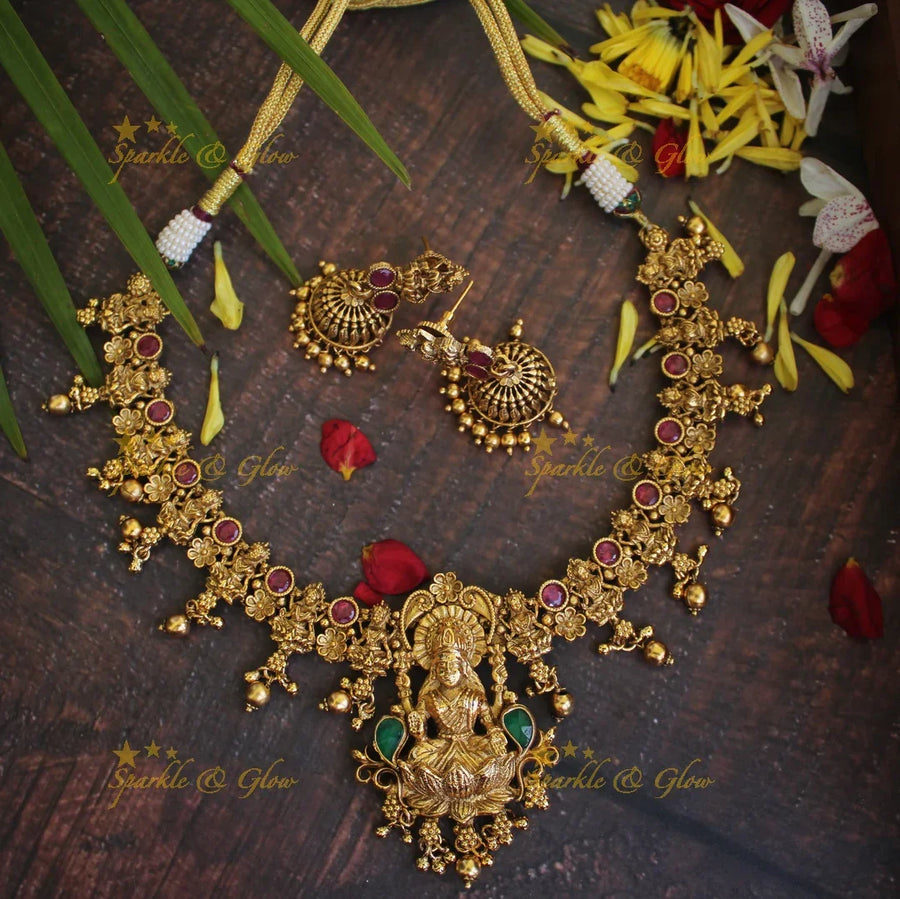 Intricate Lakshmi design antique short necklace - Sparkle and Glow