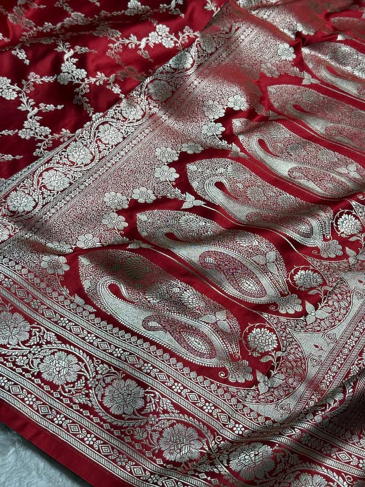 Luxurious Banarasi Silk Saree – Perfect for Weddings