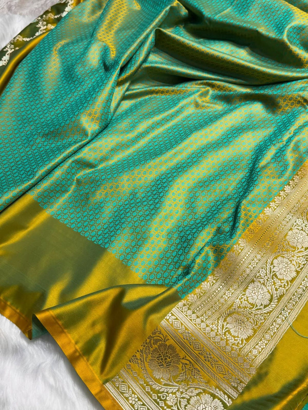 Luxurious Banarasi Silk Saree – Perfect for Weddings