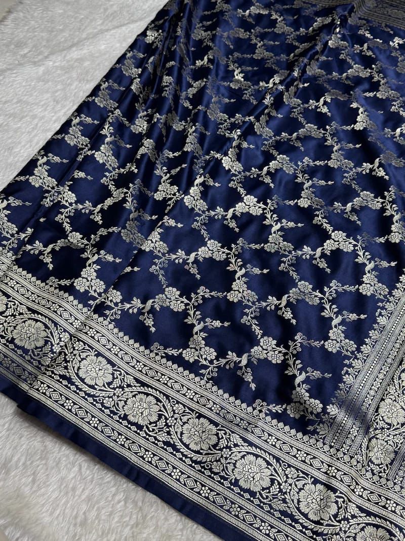 Luxurious Banarasi Silk Saree – Perfect for Weddings