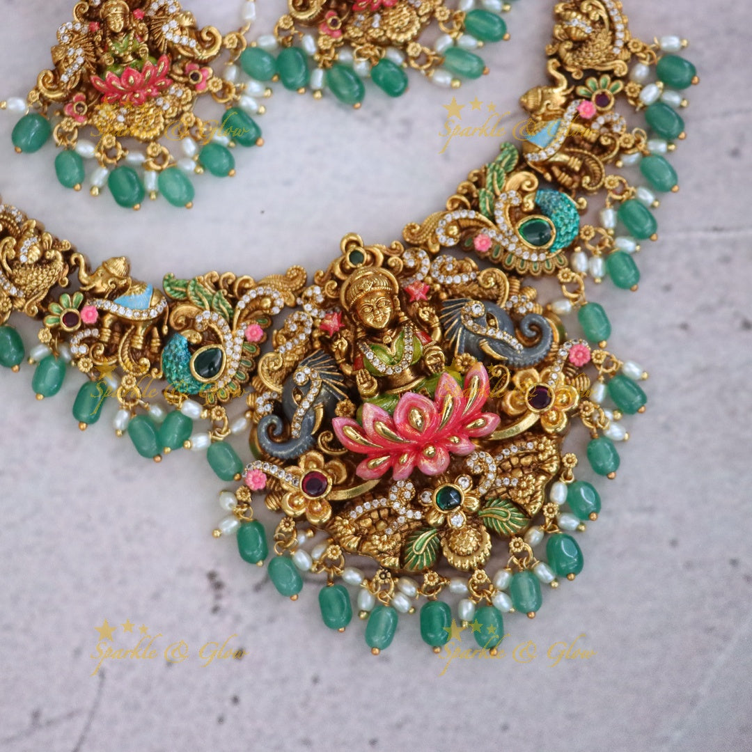 Exquisite Temple Short Necklace for Festive Glamour