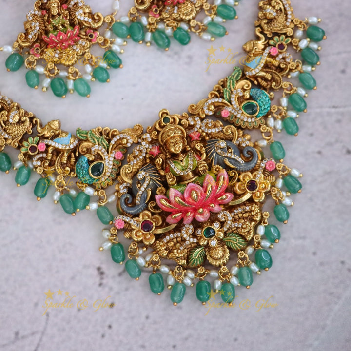 Exquisite Temple Short Necklace for Festive Glamour