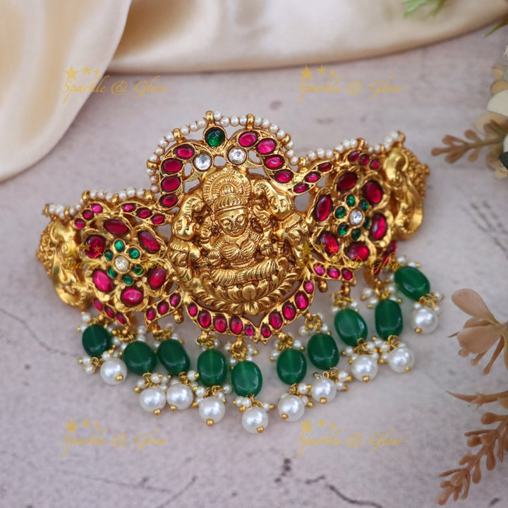 Exquisite Temple Style Gold Choker Necklace
