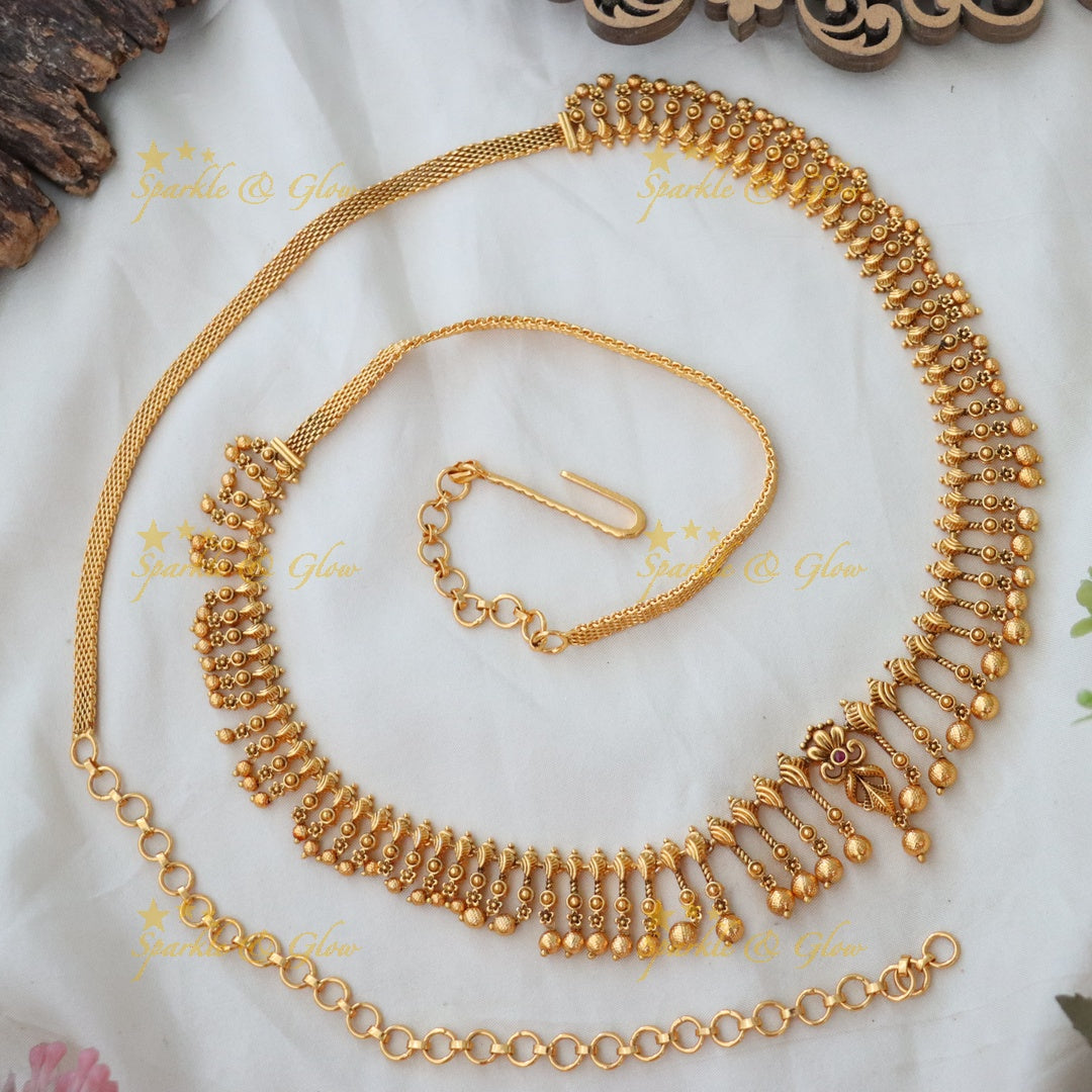 Exquisite Floral Shankam Hip Chain - Gold Finish