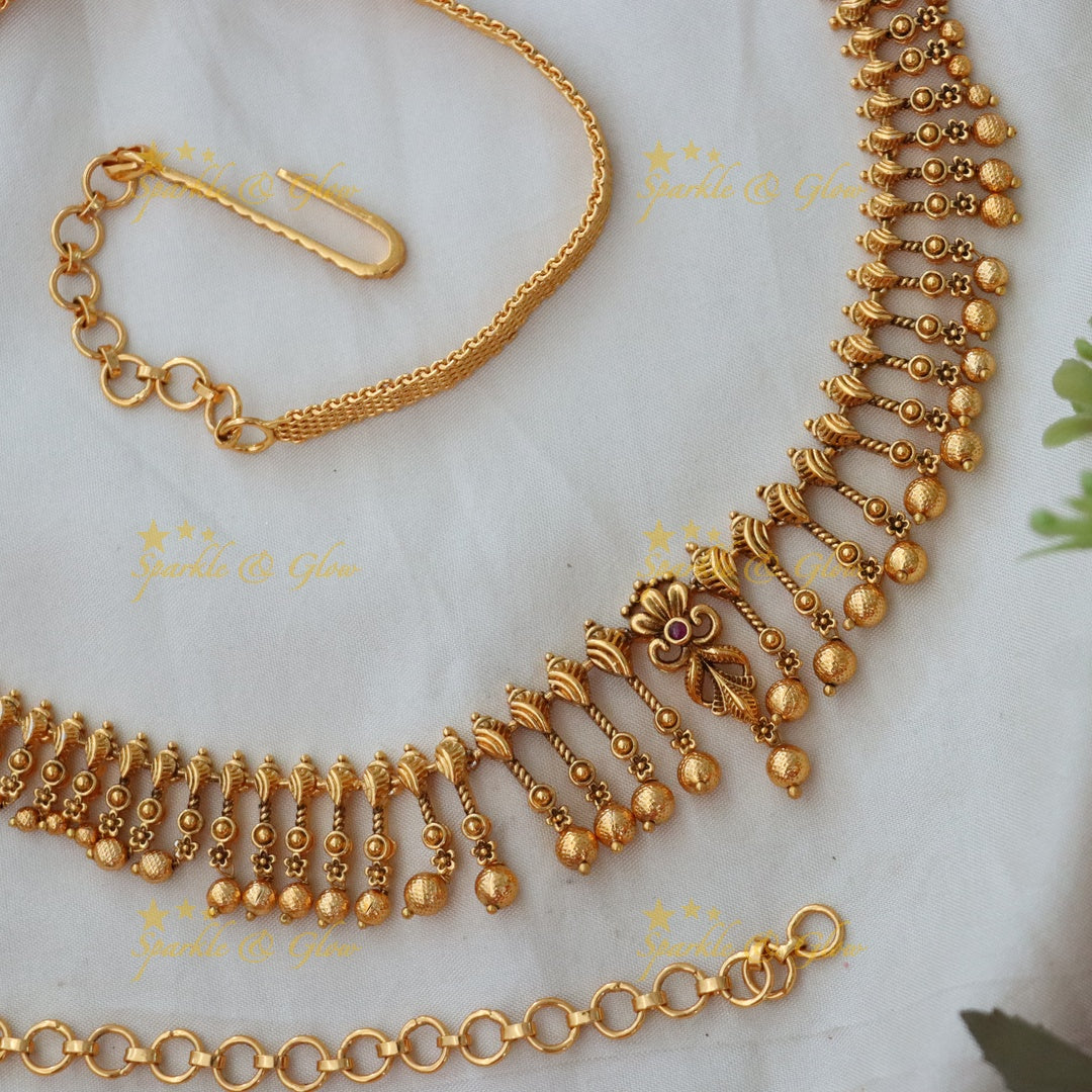 Exquisite Floral Shankam Hip Chain - Gold Finish