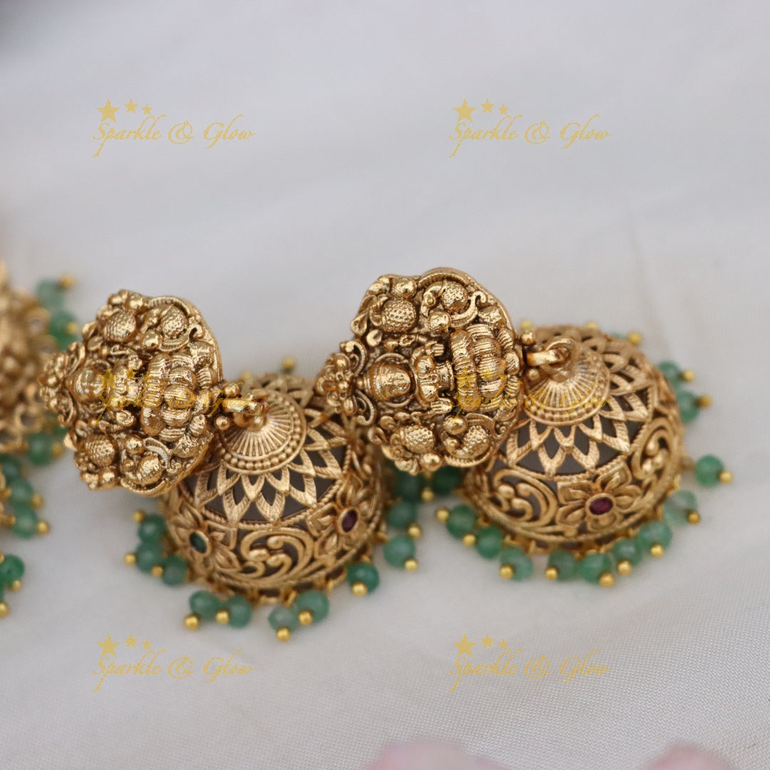 Exquisite Gold Temple Choker Necklace for Celebrations