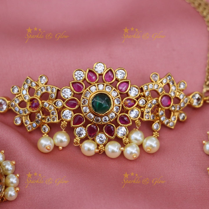 Exquisite Gold Choker Necklace with Pearls & Pink Jewels
