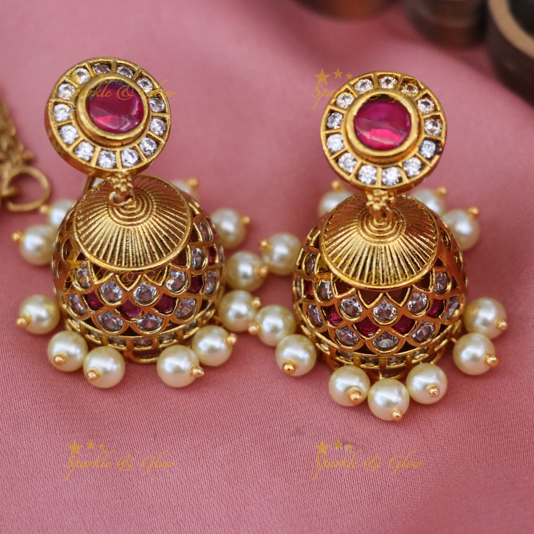 Exquisite Gold Choker Necklace with Pearls & Pink Jewels