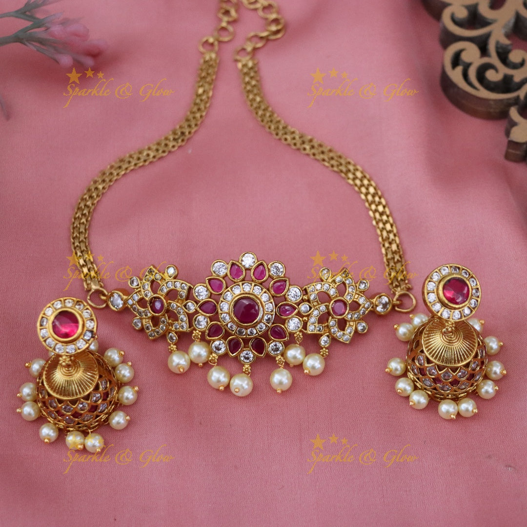 Exquisite Gold Choker Necklace with Pearls & Pink Jewels