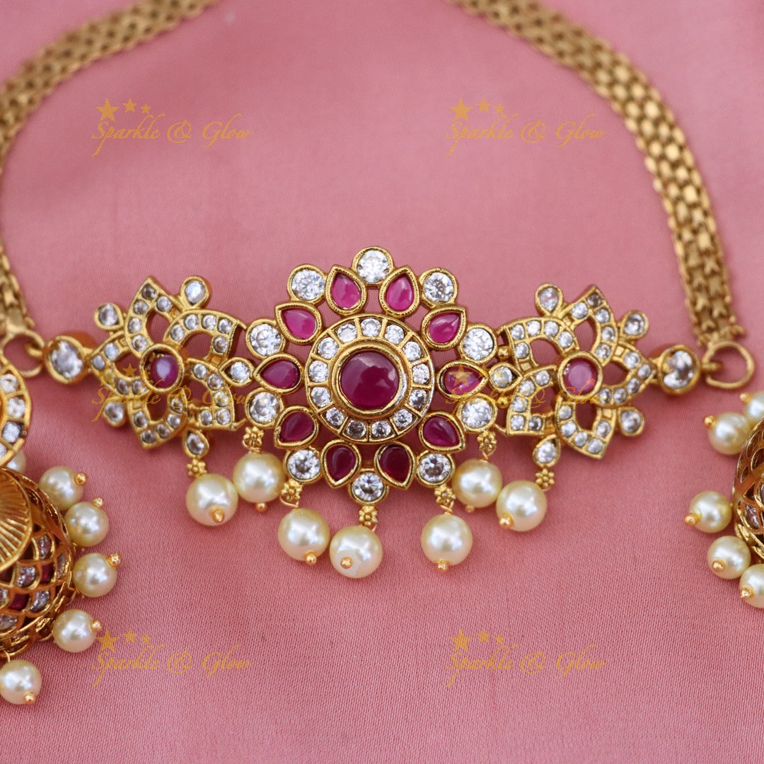 Exquisite Gold Choker Necklace with Pearls & Pink Jewels