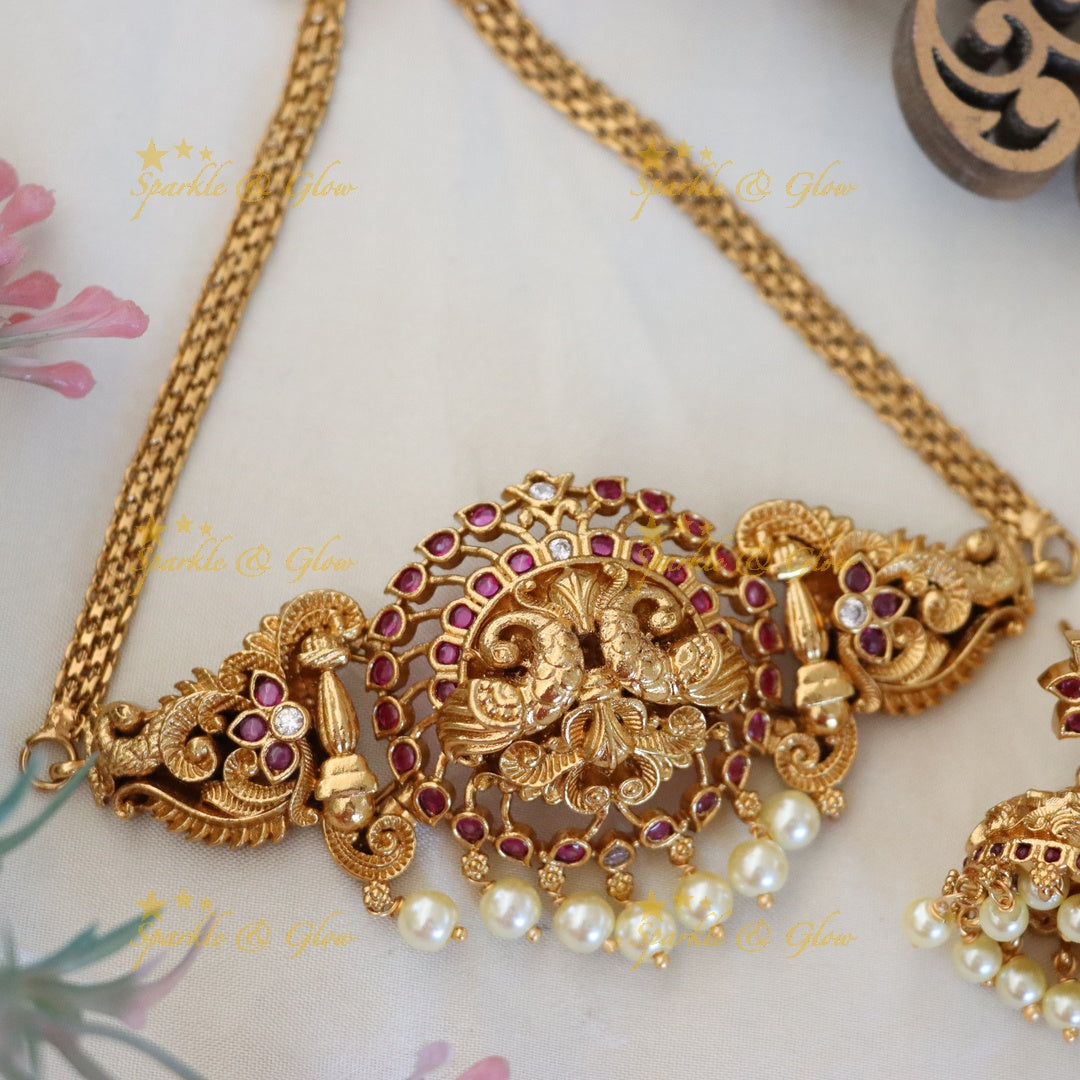 Exquisite Gold Choker Necklace for Celebrations