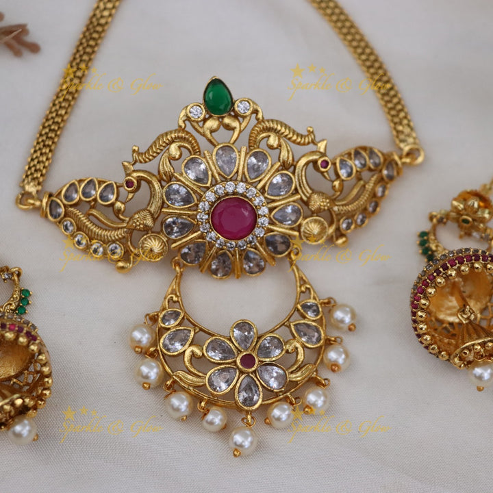Exquisite Gold Plated Choker Necklace for Festive Glam