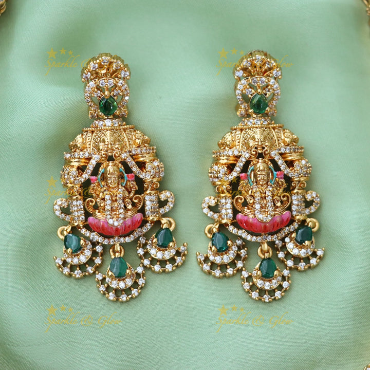Heart Design Lakshmi Necklace - Sparkle & Glow