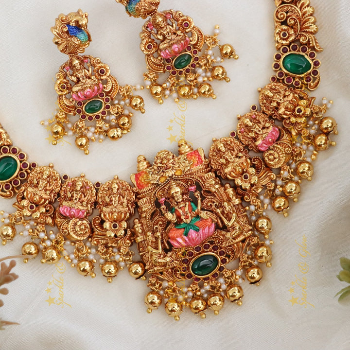 Exquisite Temple Necklace Set for Weddings - Sparkle & Glow