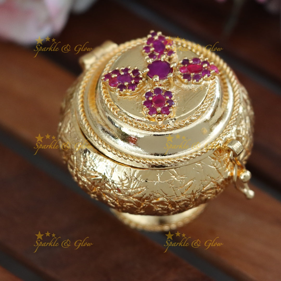 Exquisite Gold Kumkum Box for Rituals & Celebrations