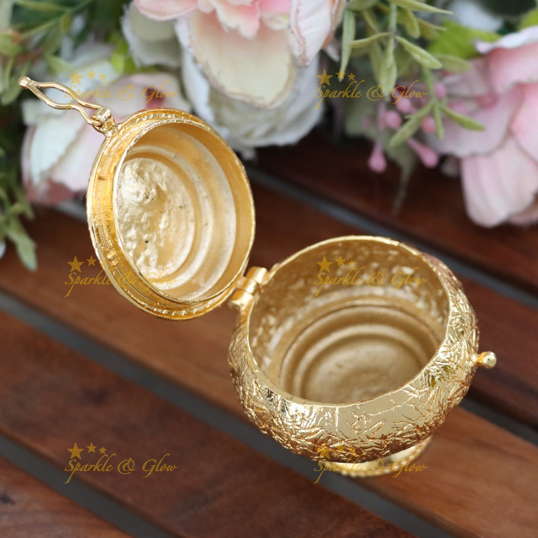 Exquisite Gold Kumkum Box for Rituals & Celebrations