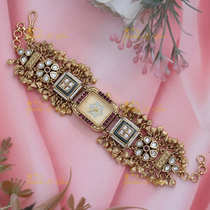 Elegant Gold Heritage Watch Bracelet for Celebrations