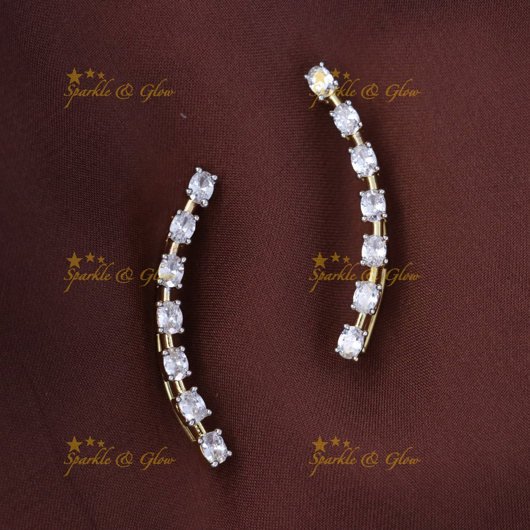 Radiant Gold Crystal Earcuff for Elegant Festive Looks