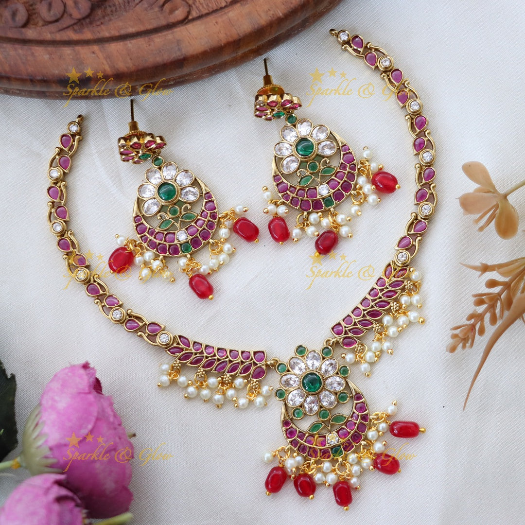 Exquisite Gold-Plated Short Necklace Set with Earrings
