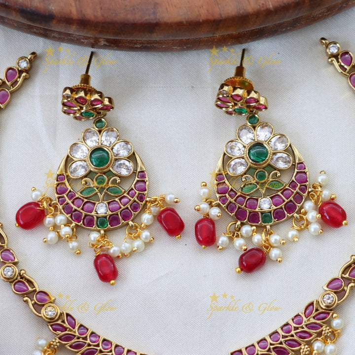 Exquisite Gold-Plated Short Necklace Set with Earrings