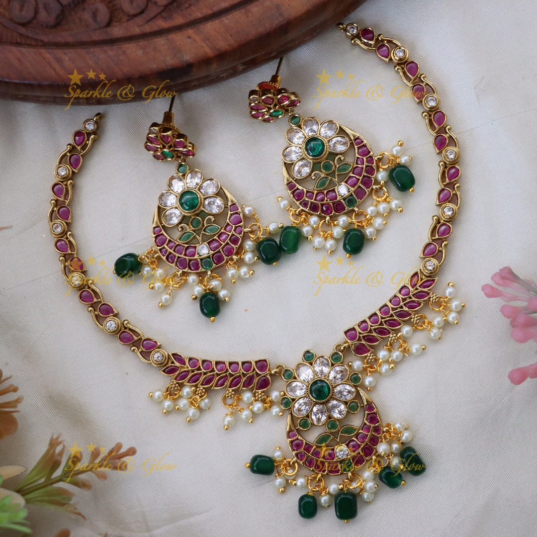 Exquisite Gold-Plated Short Necklace Set with Earrings