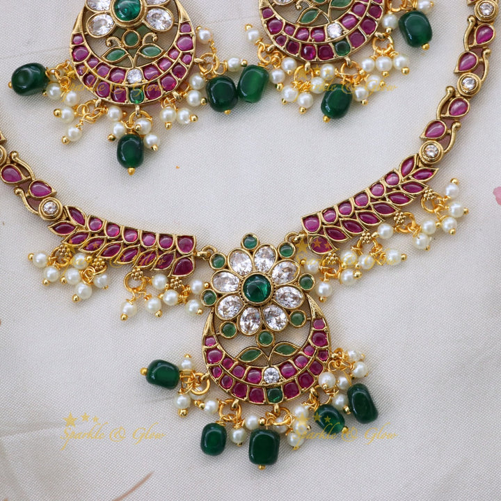 Exquisite Gold-Plated Short Necklace Set with Earrings
