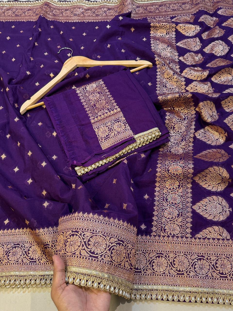 Exquisite Banarasi Tissue Silk Saree for Weddings