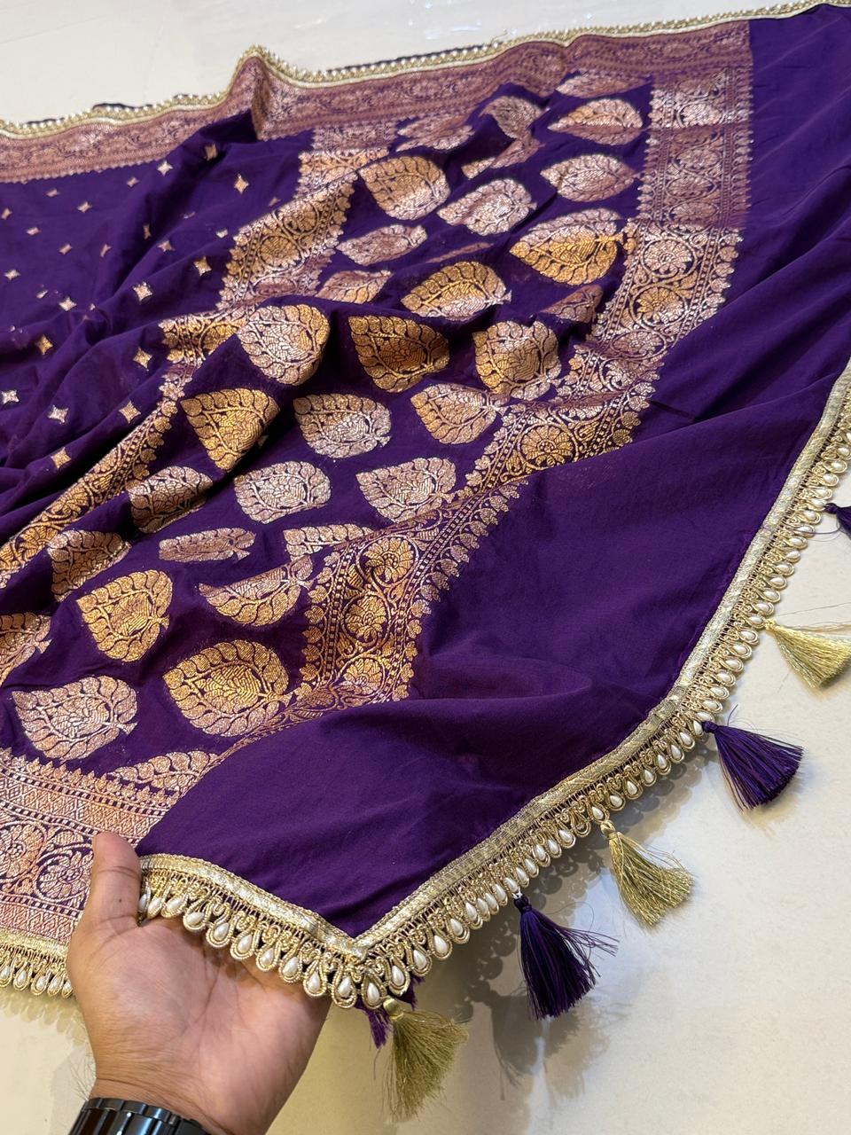 Exquisite Banarasi Tissue Silk Saree for Weddings
